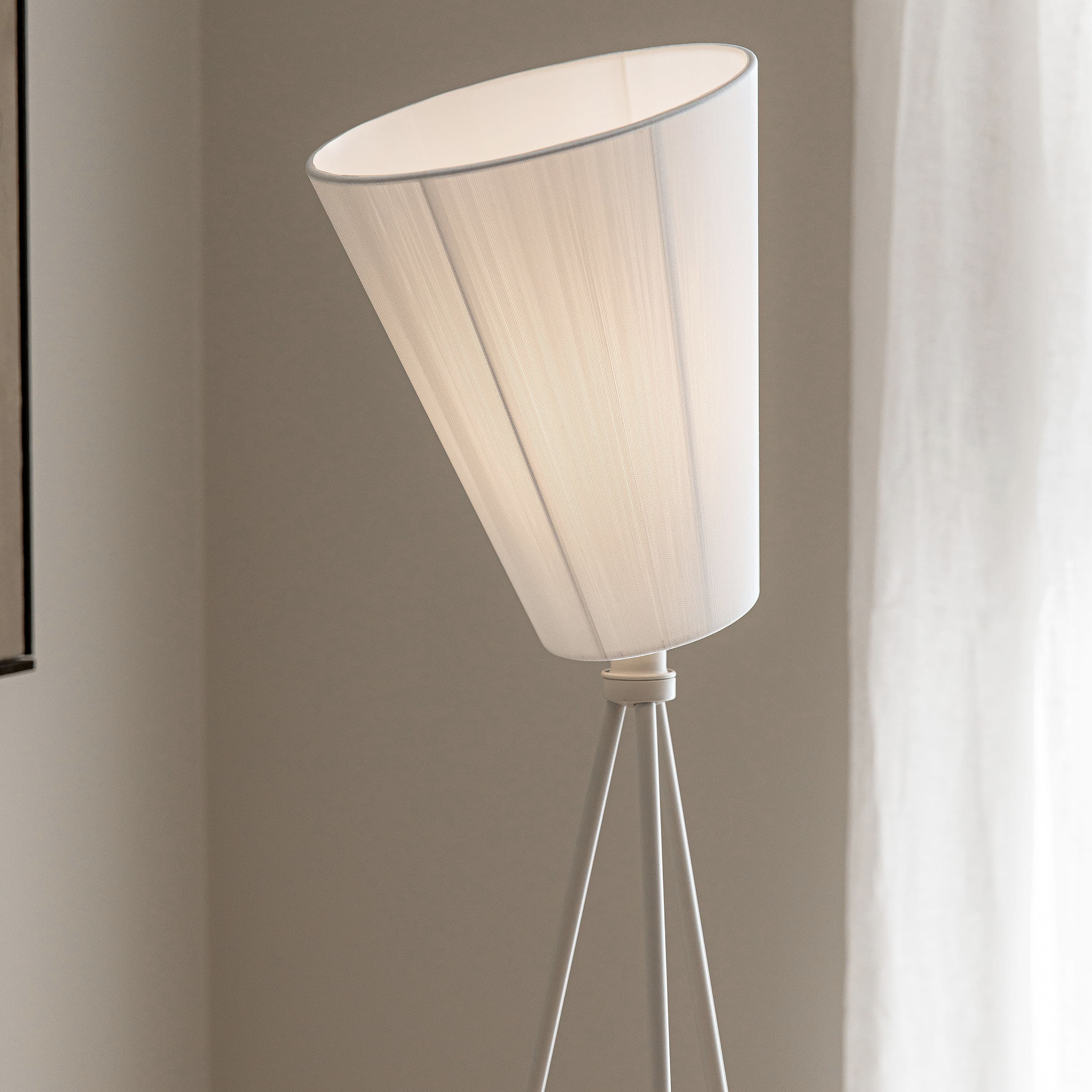 Oslo Wood Lattiavalaisin Varjostin Beige