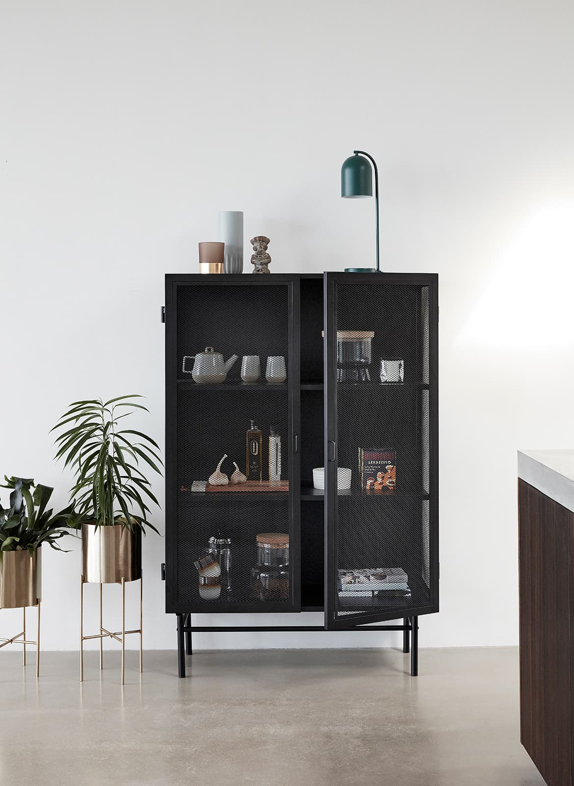Mesh Vitriinikaappi 150cm