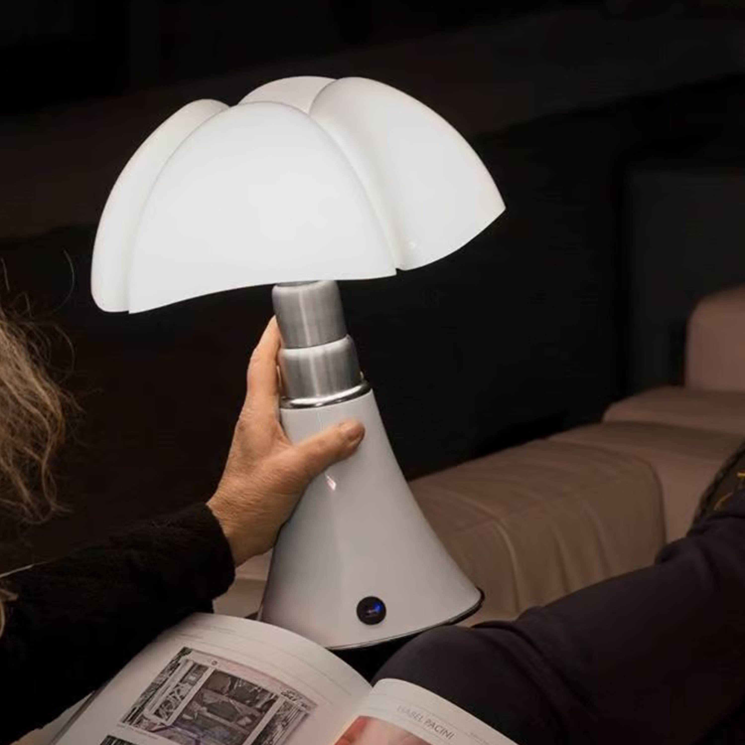 Pipistrello Mini Kannettava Pöytävalaisin Himmentimellä LED Valkoinen
