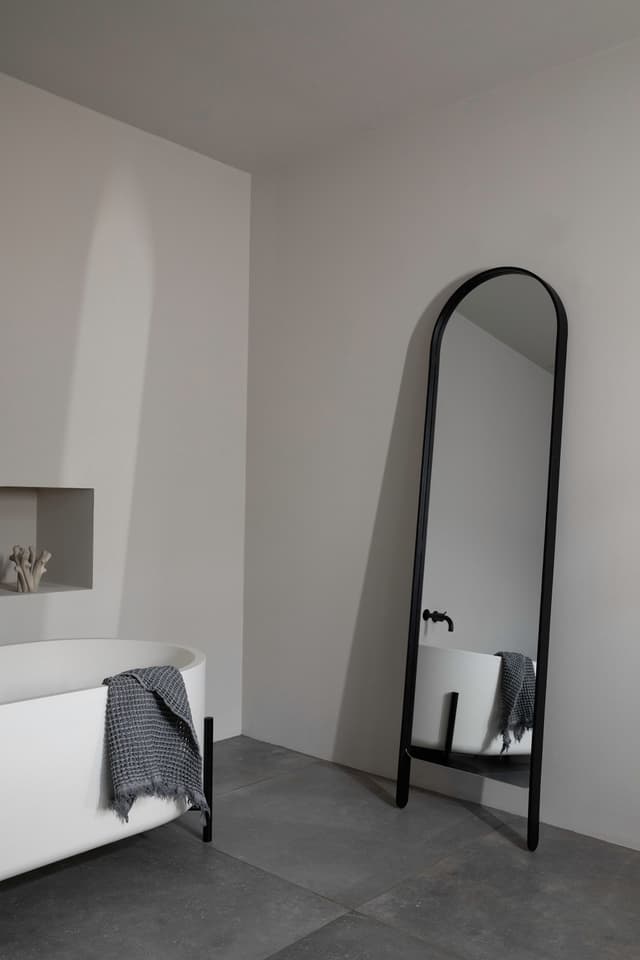 Woody peili black stained oak 170 cm