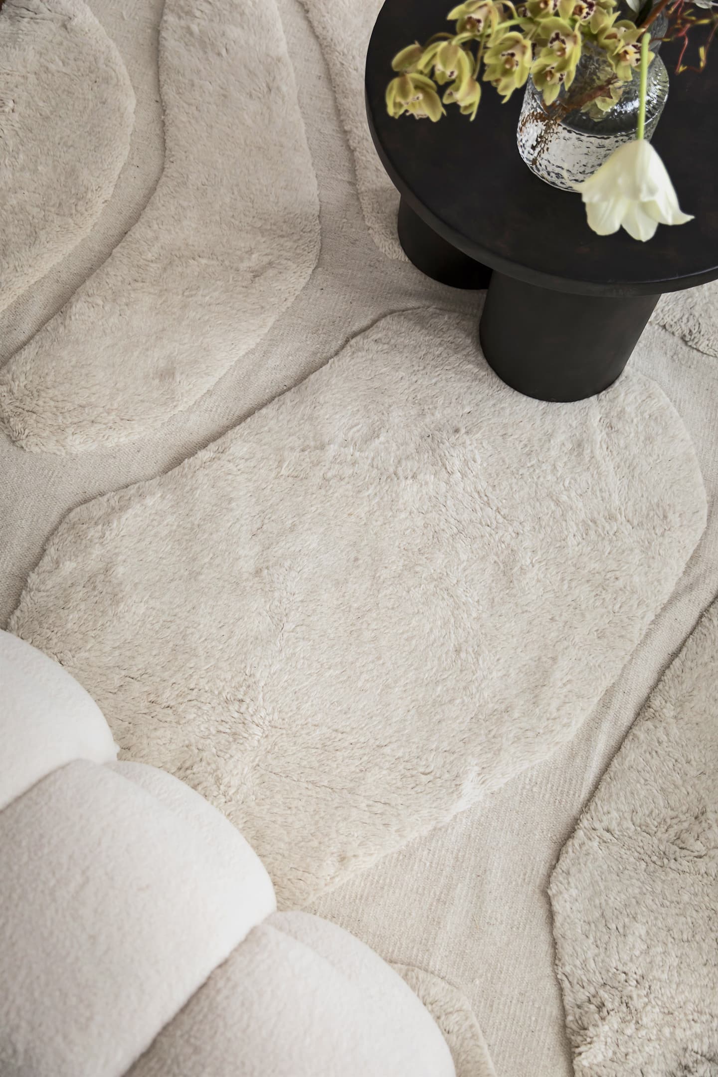Vienna Villamatto Offwhite 250x350