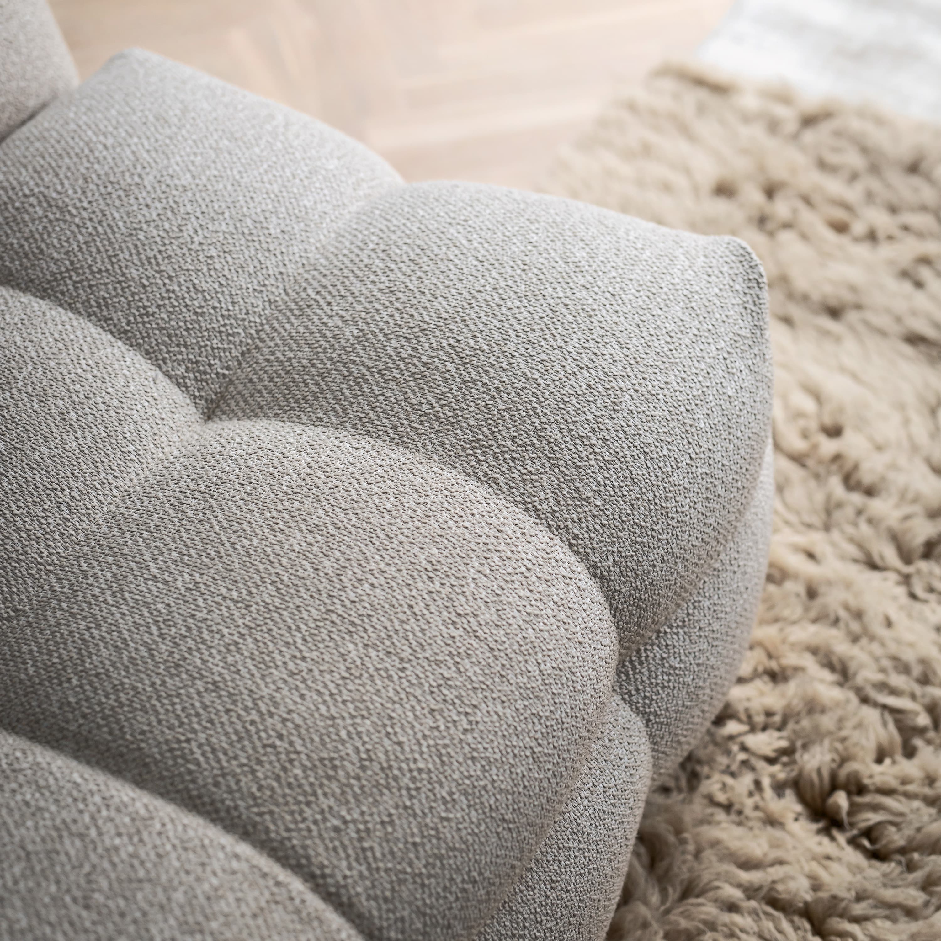 Billie Loungetuoli Beige Bouclé 89cm